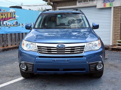 Used 2010 Subaru Forester 2.5X Limited AWD/4WD image 3