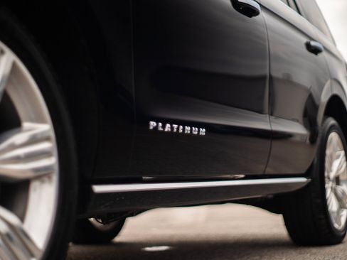 Certified 2023 Ford Expedition Platinum image 13