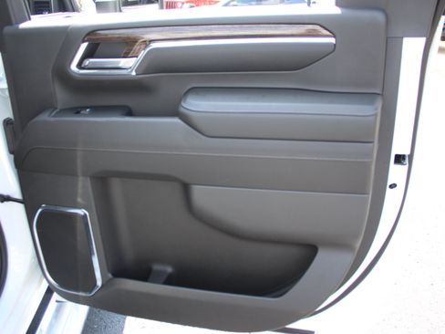 Used 2024 GMC Sierra 2500 SLE w/ SLE Value Package; AWD/4WD image 29