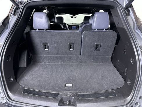 Used 2024 Buick Enclave Premium AWD/4WD image 27