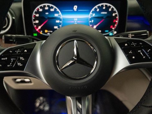 New 2026 Mercedes-Benz C 300 4MATIC Sedan image 19