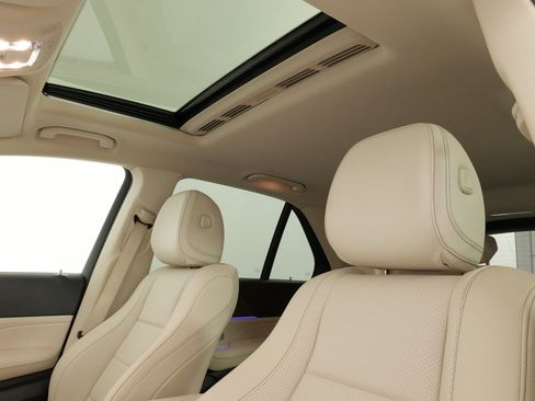 Used 2021 Mercedes-Benz GLE 350 GLE 350 4MATIC image 33