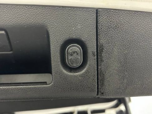 Used 2016 Chevrolet Tahoe LT AWD/4WD image 10