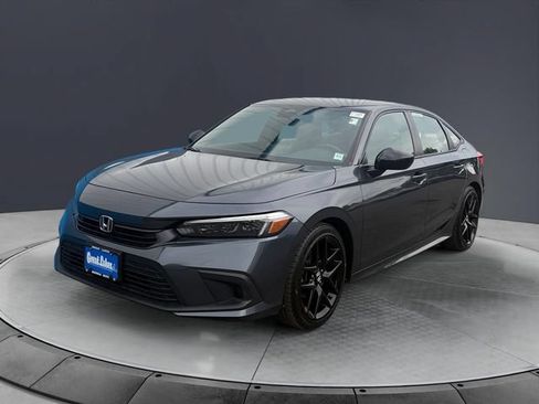 Used 2023 Honda Civic Sport image 7