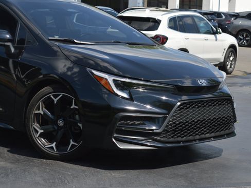 Used 2025 Toyota Corolla FX w/ Convenience Package FWD image 2