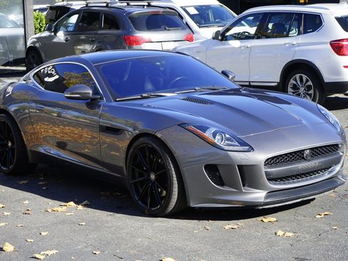 Used 2017 Jaguar F-TYPE Coupe image 6