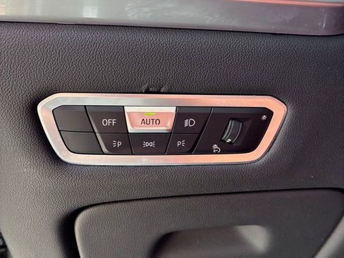 Used 2023 BMW X7 xDrive40i image 21