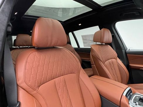 New 2026 BMW X7 xDrive40i image 7
