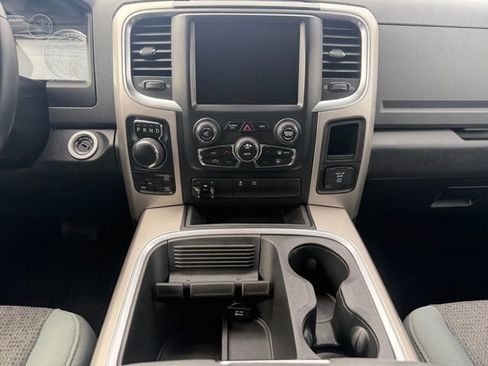 Used 2017 RAM 1500 Classic SLT w/ SLT Plus D￩cor Group AWD/4WD image 11