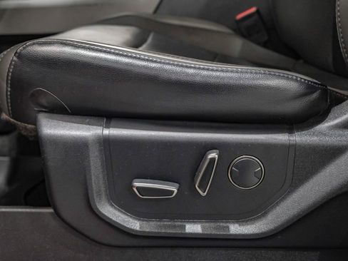 Used 2019 Ford F150 Raptor w/ Equipment Group 802A Luxury image 34