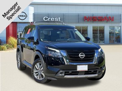 Certified 2025 Nissan Pathfinder SL