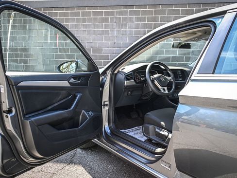 Used 2021 Volkswagen Jetta S image 7