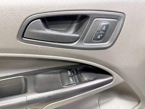 Used 2022 Ford Transit Connect XL image 26