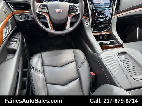 Used 2018 Cadillac Escalade Premium Luxury image 61