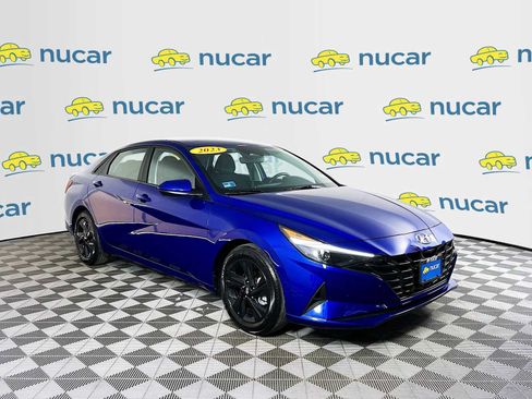 Certified 2023 Hyundai Elantra SEL w/ Preferred Accessory Package image 1