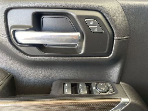 Used 2019 Chevrolet Silverado 1500 LT Trail Boss AWD/4WD image 22