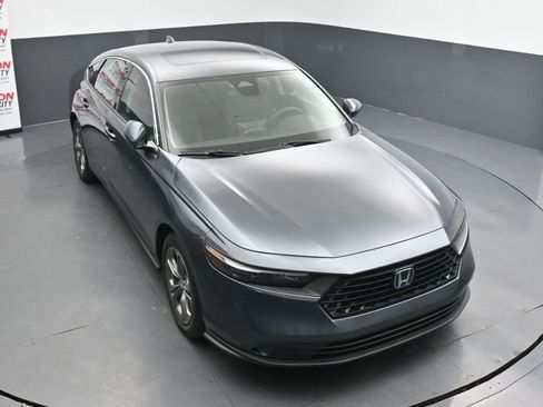 Used 2024 Honda Accord EX image 10