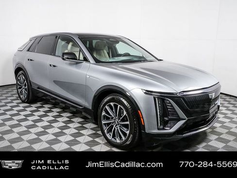 Certified 2024 Cadillac Lyriq Sport w/ Nappa Leather Package image 28