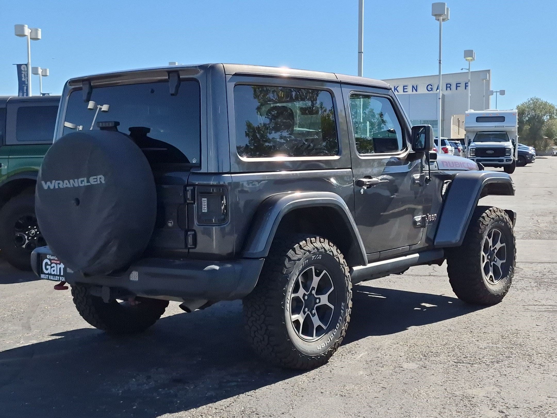 Used 2018 Jeep Wrangler Rubicon AWD/4WD image 3