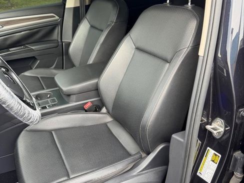 Used 2019 Volkswagen Atlas SE FWD image 4
