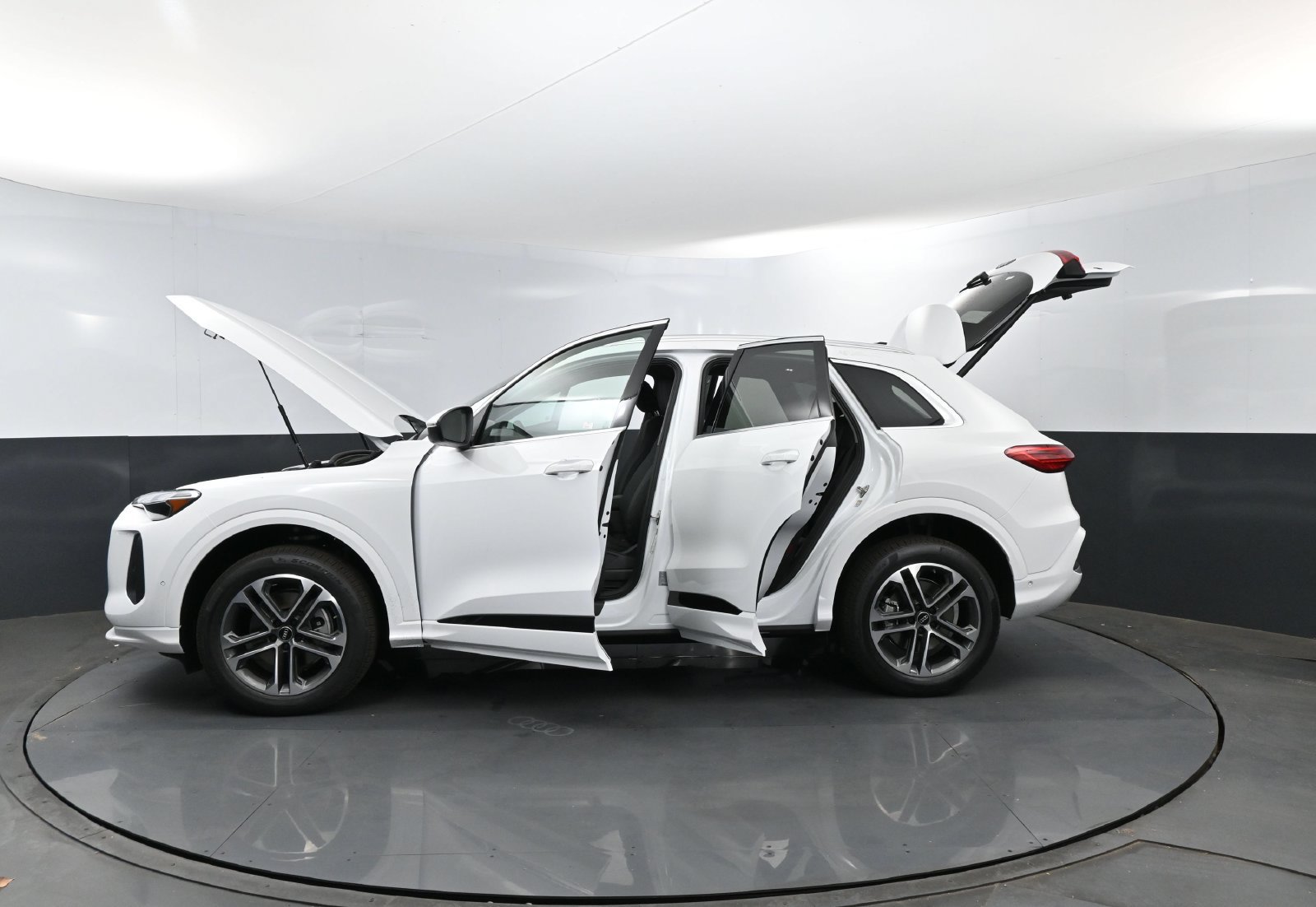 New 2026 Audi Q5 Premium AWD/4WD image 30