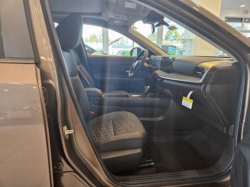 New 2026 Nissan Kicks SV w/ SV Premium Package image 24