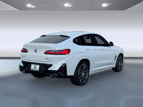 Used 2022 BMW X4 xDrive30i w/ M Sport Package 2 AWD/4WD image 9