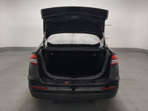 Used 2019 Ford Fusion SE FWD image 29
