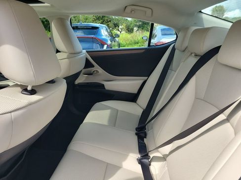 Used 2023 Lexus ES 350 w/ Premium Package FWD image 25