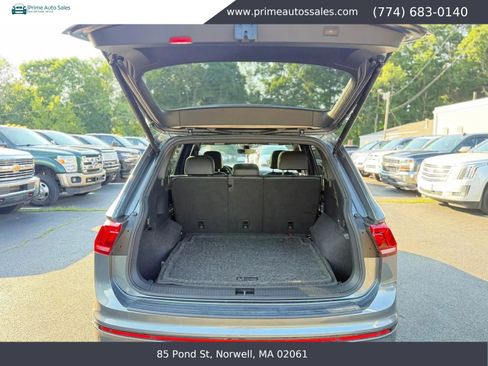 Used 2022 Volkswagen Tiguan SE R-Line AWD/4WD image 8