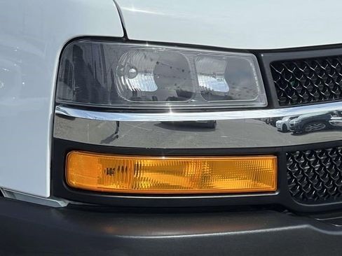 Certified 2024 Chevrolet Express 2500 w/ Driver Convenience Package image 8