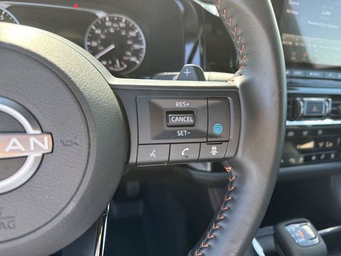 Used 2025 Nissan Pathfinder Rock Creek AWD/4WD image 16