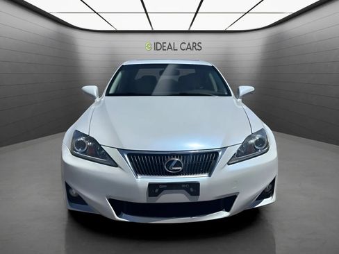 Used 2011 Lexus IS 250 w/ Premium Pkg Value Edition RWD image 3