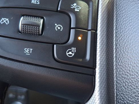 Used 2021 GMC Yukon Denali image 26