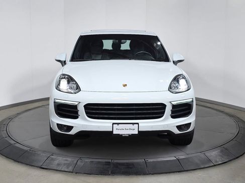 Used 2017 Porsche Cayenne S Platinum AWD/4WD image 10