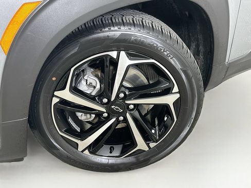 Used 2023 Chevrolet TrailBlazer RS w/ Convenience Package FWD image 24
