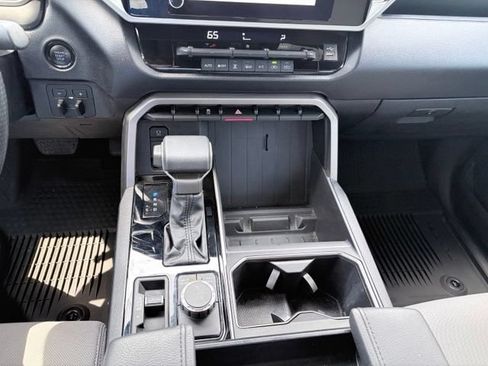 Used 2025 Toyota Tundra SR5 AWD/4WD image 17