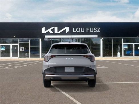 New 2026 Kia Sportage EX FWD image 5