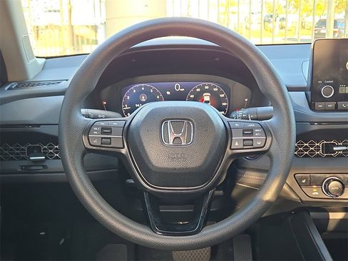 Used 2024 Honda Accord EX image 18
