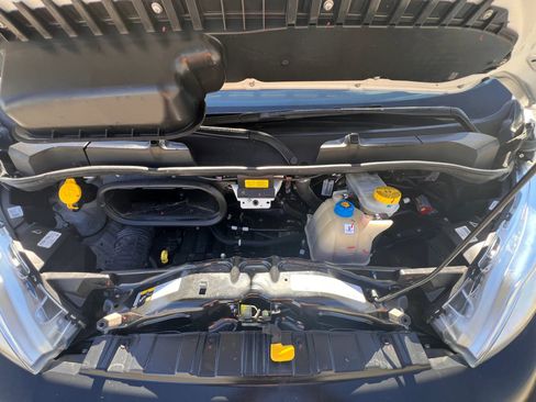 Used 2024 RAM ProMaster 2500 w/ Convenience Group FWD image 20