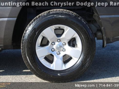 Used 2019 RAM 1500 Big Horn image 9