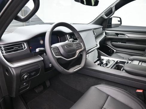 New 2026 Jeep Grand Wagoneer Limited AWD/4WD image 19