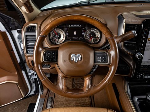 Used 2022 RAM 3500 Limited image 18