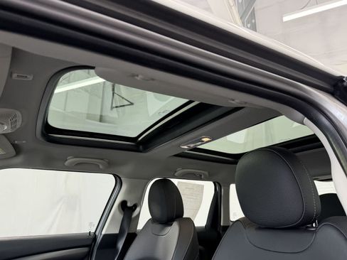 Certified 2024 MINI Cooper S FWD image 13