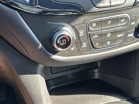 Used 2024 Chevrolet Equinox RS w/ LPO, Floor Liner Package FWD image 26