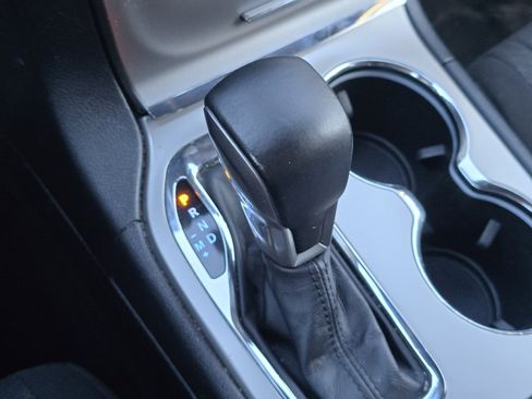 Used 2021 Jeep Grand Cherokee Laredo image 30