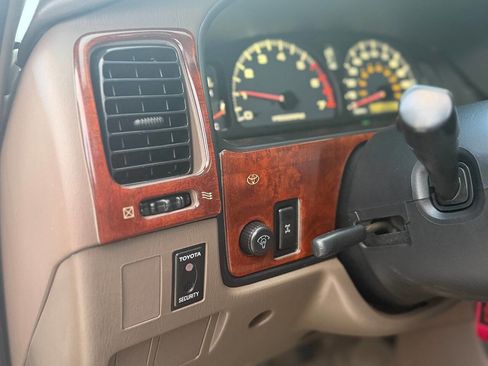 Used 2001 Toyota 4Runner SR5 image 15