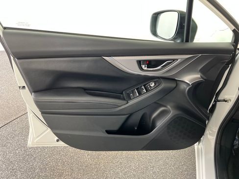 Certified 2022 Subaru Impreza 2.0i Limited image 12