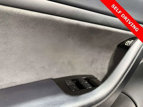 Used 2018 Tesla Model 3 Long Range AWD/4WD image 17