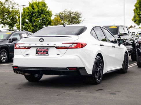 Certified 2026 Toyota Camry Hybrid w/ Convenience Package FWD image 10